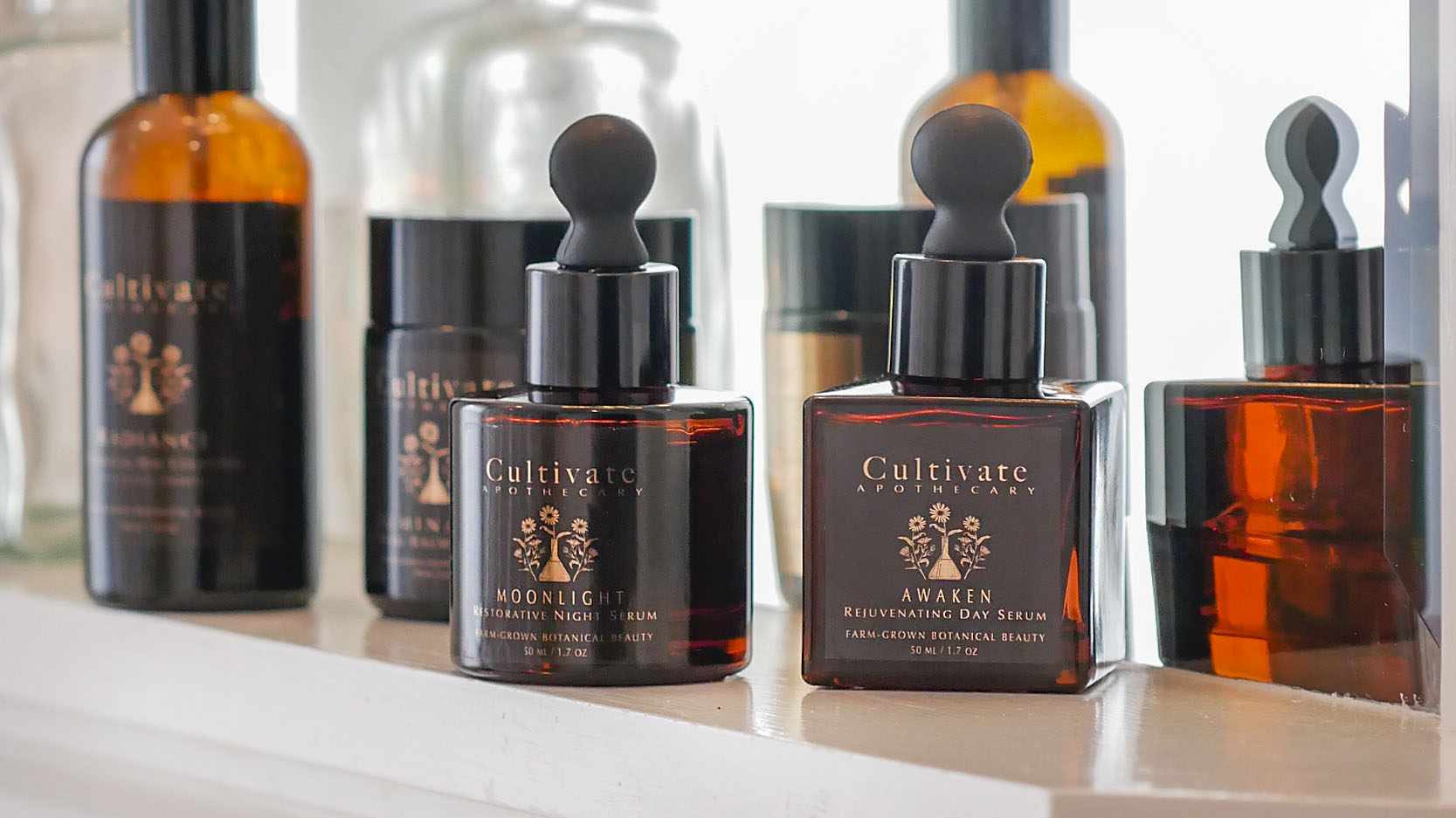 Day and night face serum sets.