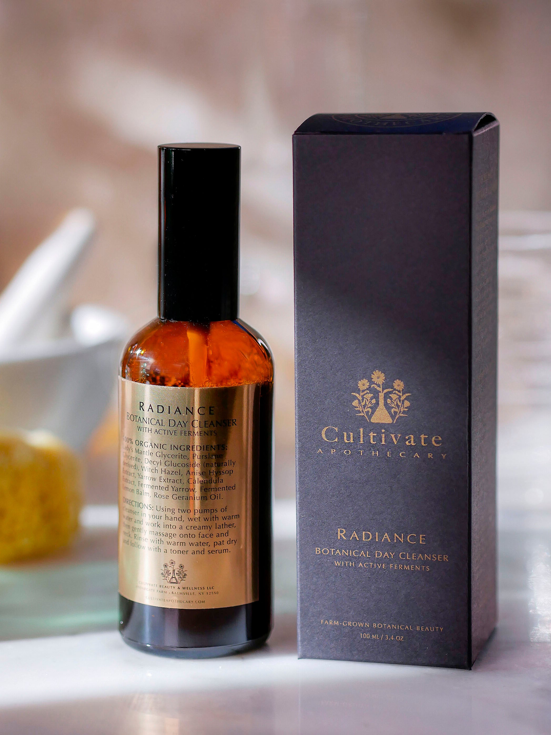 Non-toxic facial cleanser product and packaging.