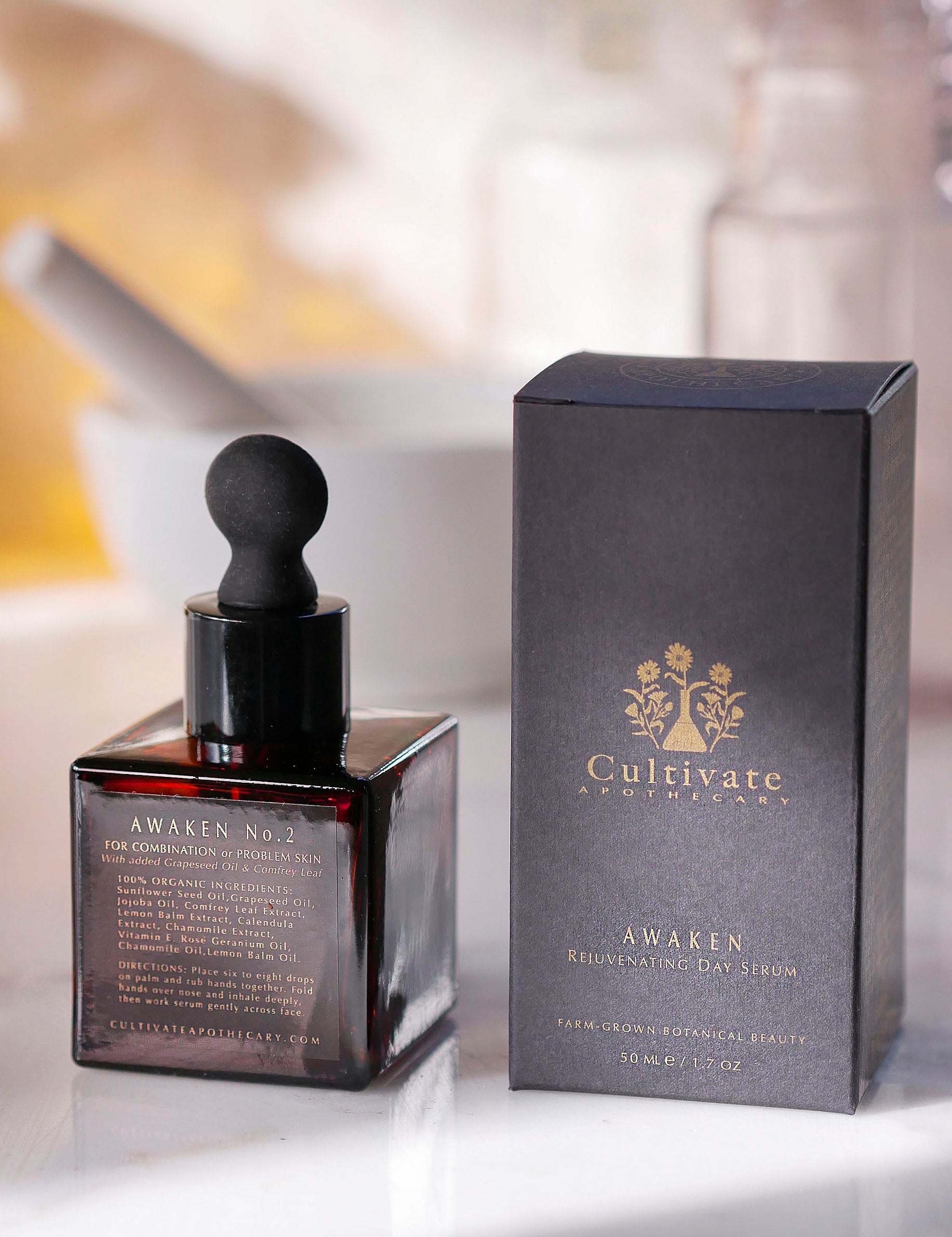 The best face serum for combination skin by Cultivate Apothecary made of botanical, organic, and natural ingredients.